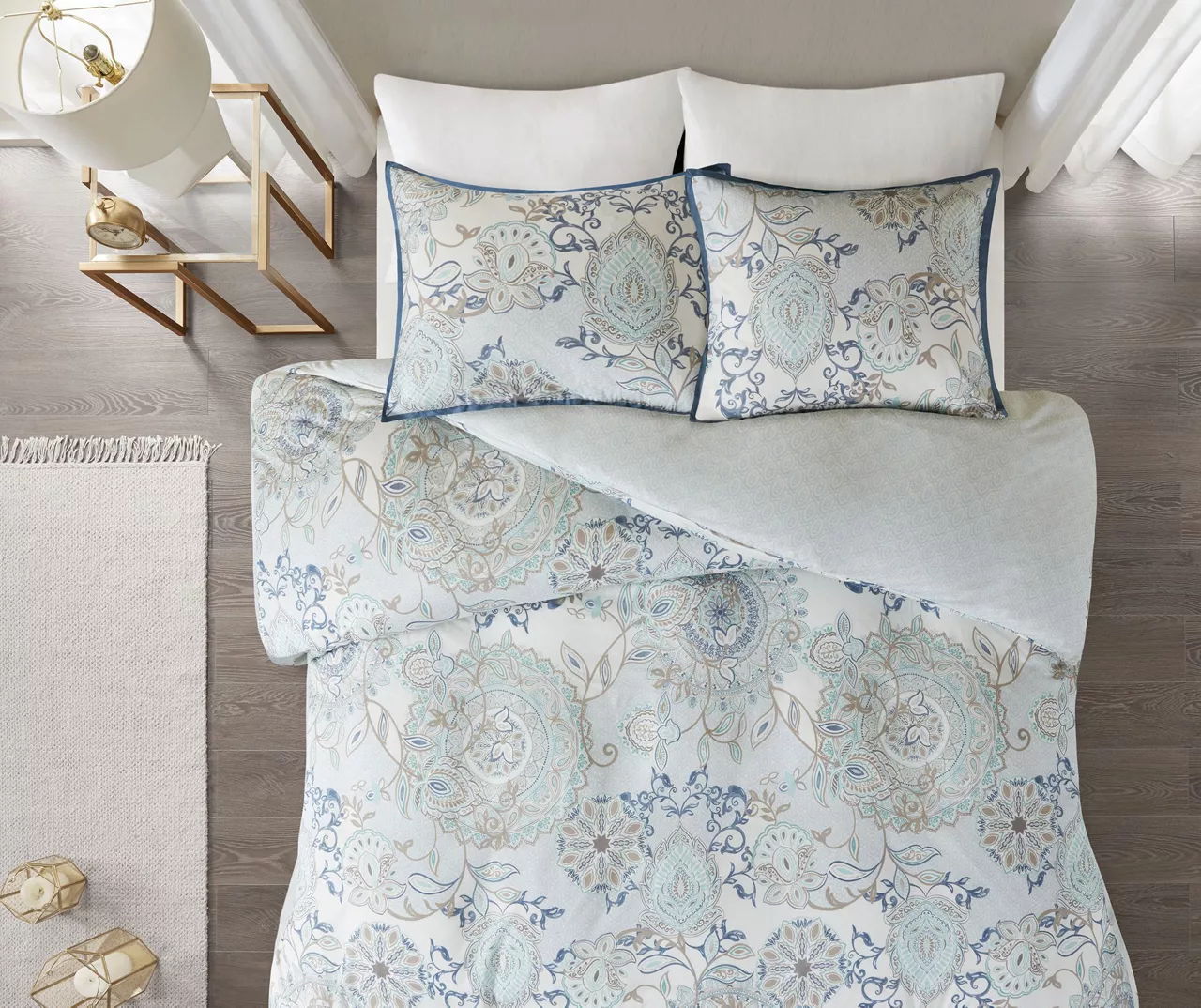Lian Blue Full/Queen 3-Piece Reversible Duvet Cover Set - Image 2