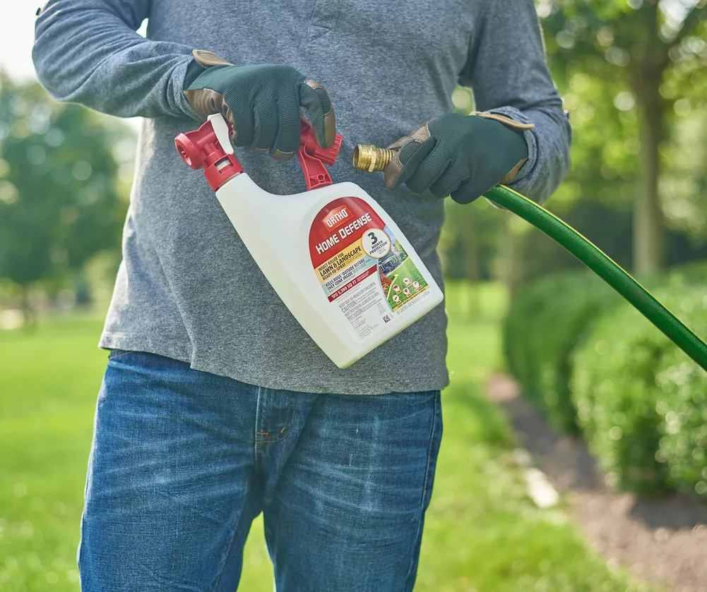 BugClear Insect Killer For Lawns & Landscapes Ready-To-Spray, 32 Oz. - Image 2