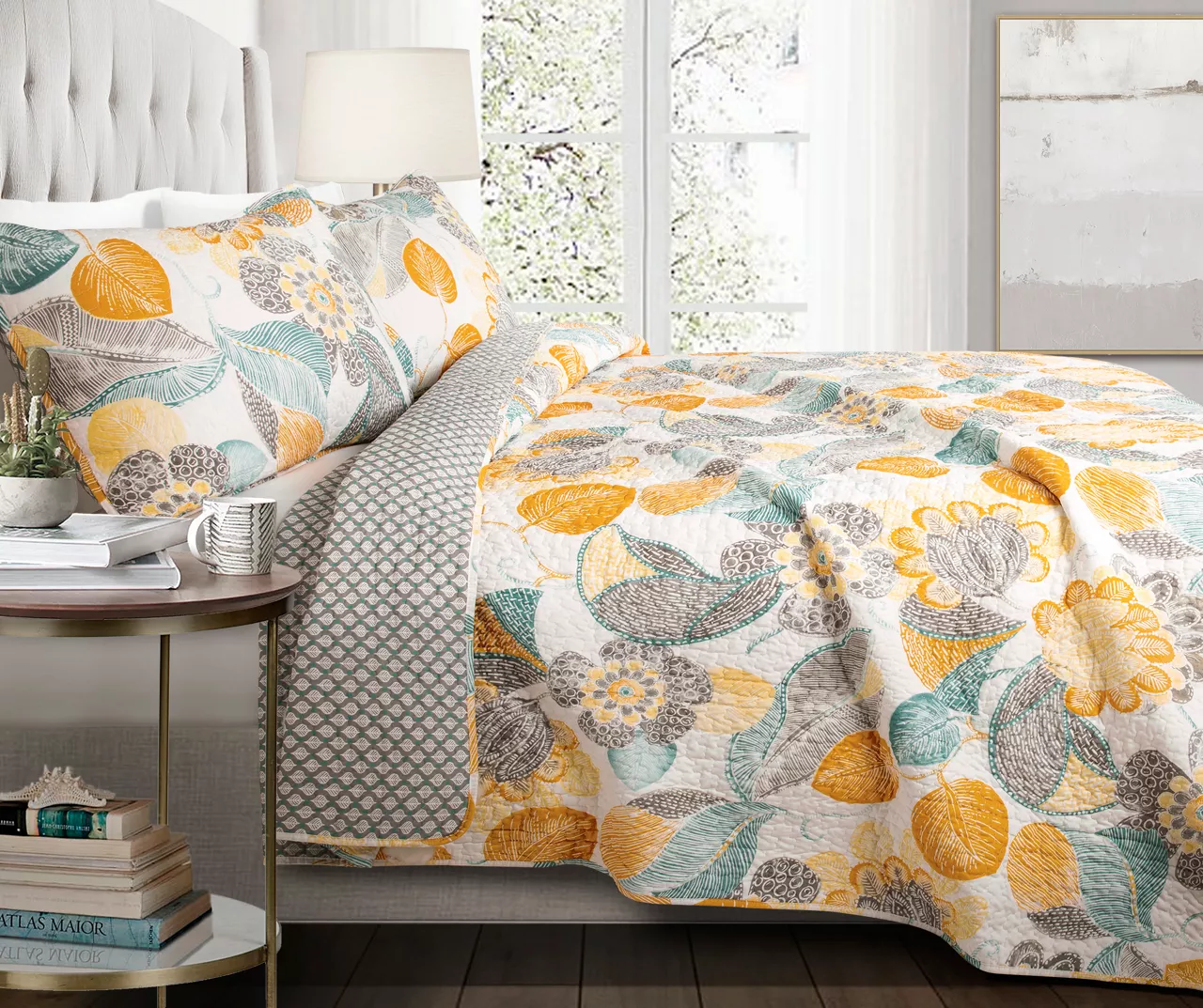 Layla White & Yellow Floral Full/Queen 3-Piece Quilt Set - Image 2