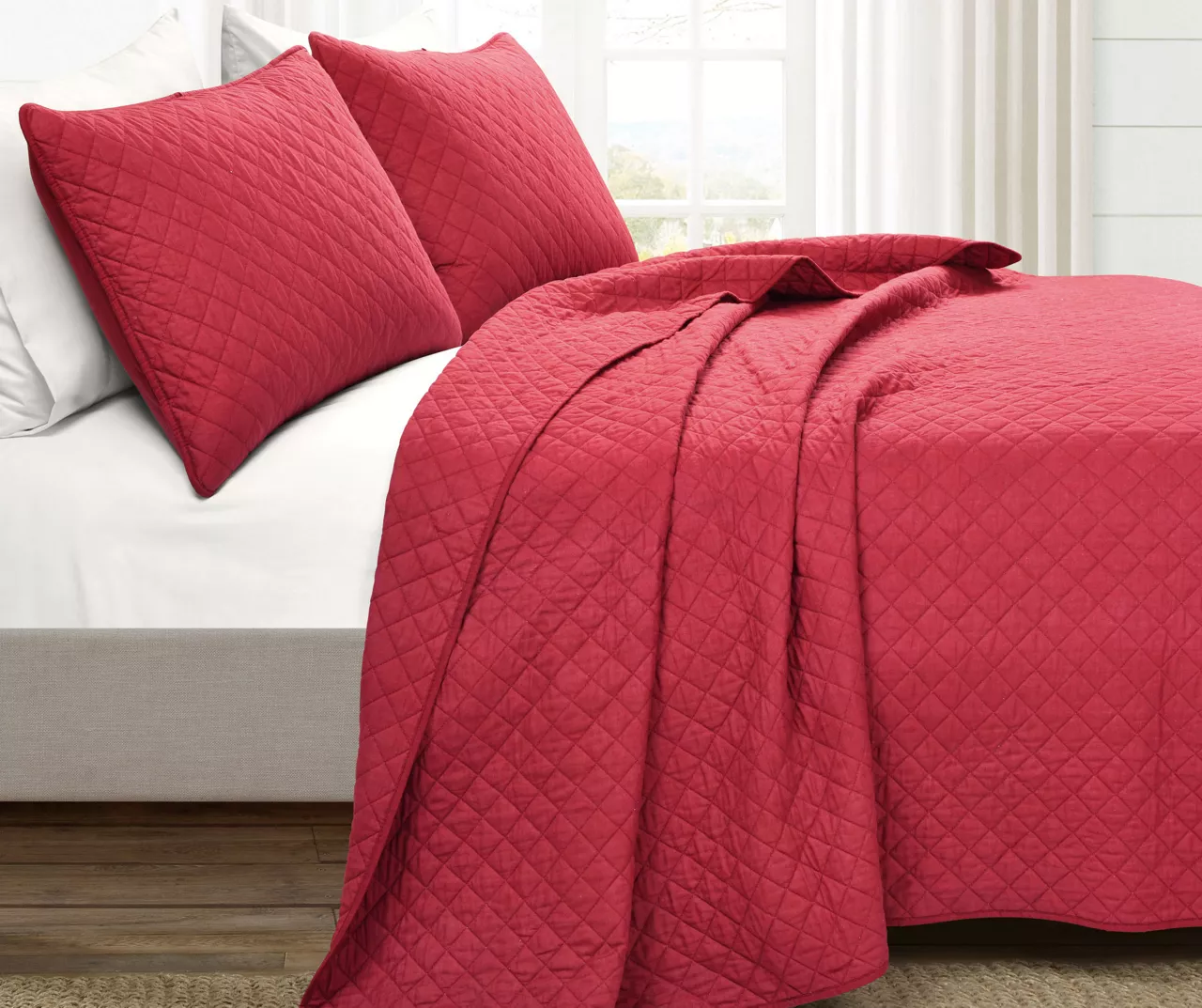 Ava Diamond-Quilted 3-Piece Quilt Set - Image 2