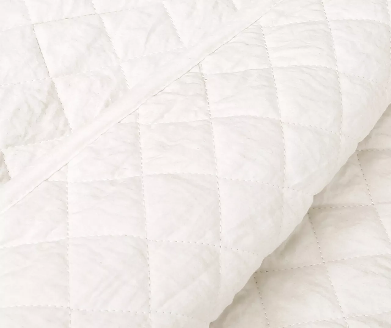 Ava Diamond-Quilted 3-Piece Quilt Set