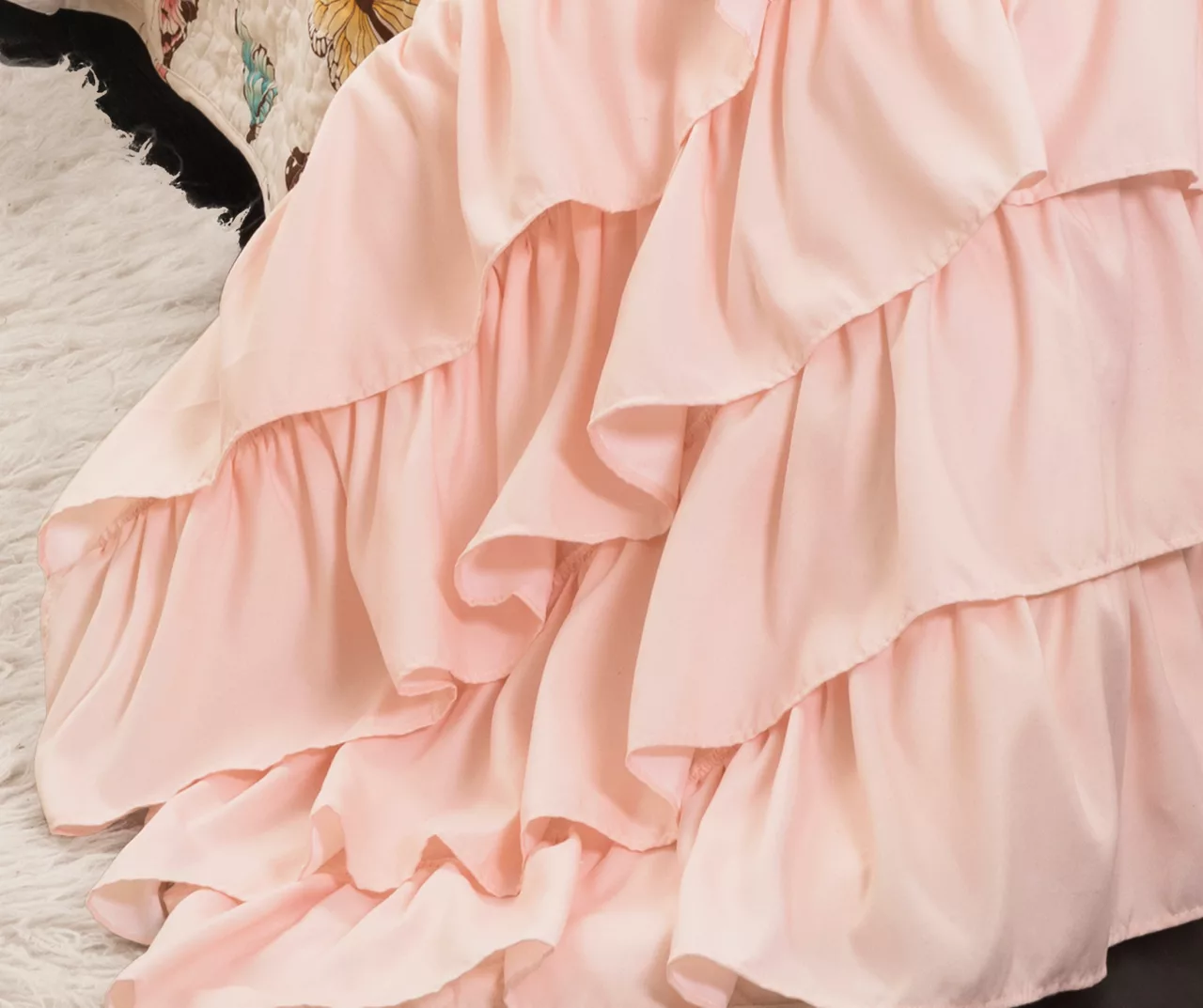 White & Pink Flutter Butterfly Ruffle Reversible Twin 2-Piece Quilt Set - Image 4