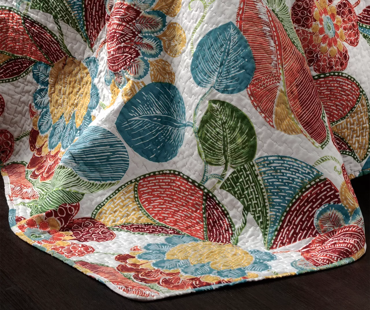 Layla Floral Reversible 3-Piece Quilt Set - Image 10