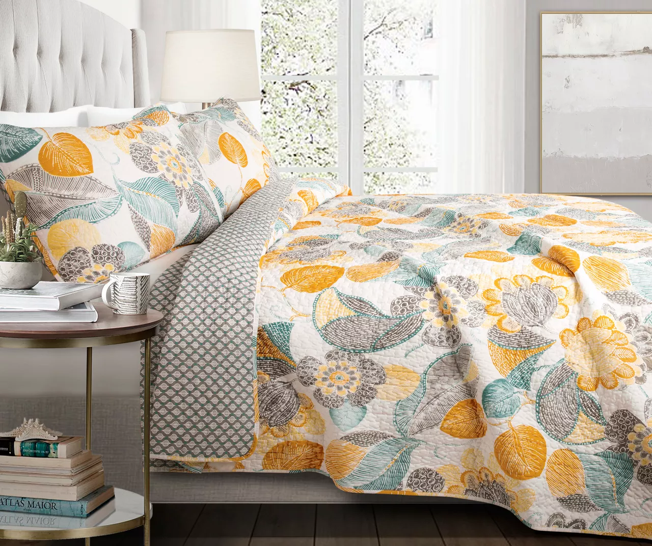 Layla Floral Reversible 3-Piece Quilt Set