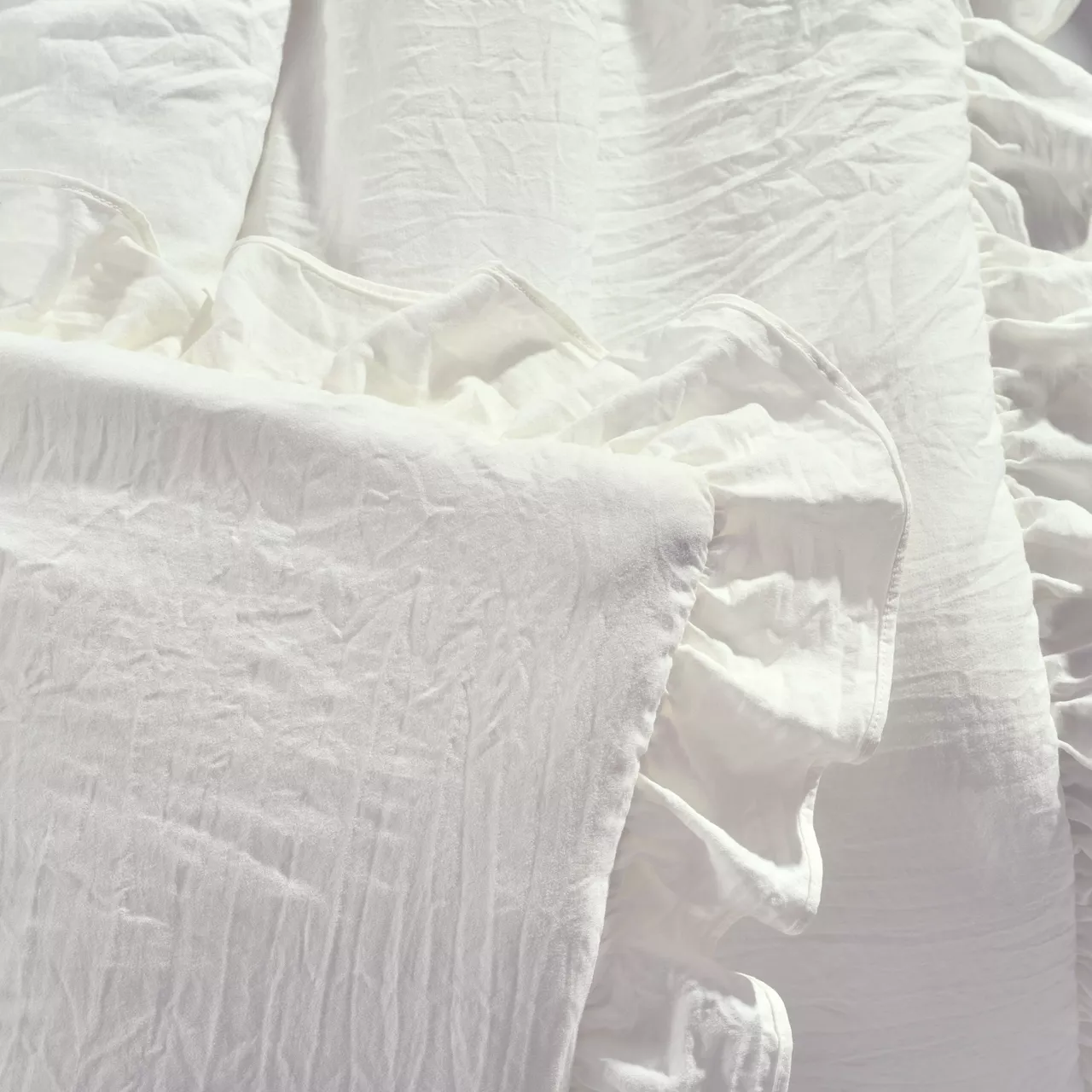 Reyna White Ruffle-Trim Crinkle Throw, (50" X 60") - Image 6