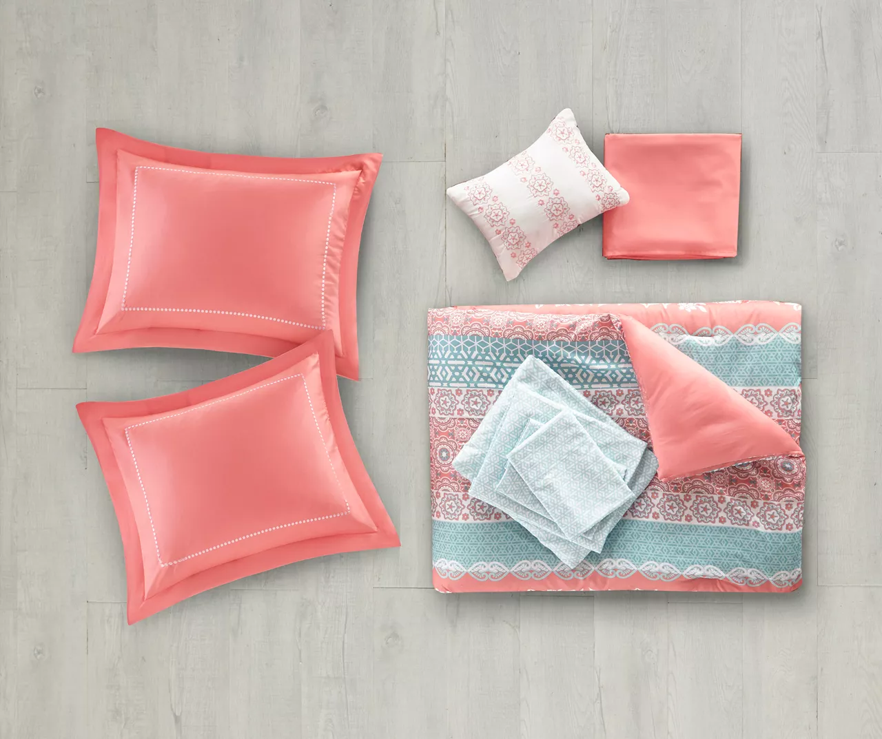 Blaire Boho Medallion Comforter Set - Image 15