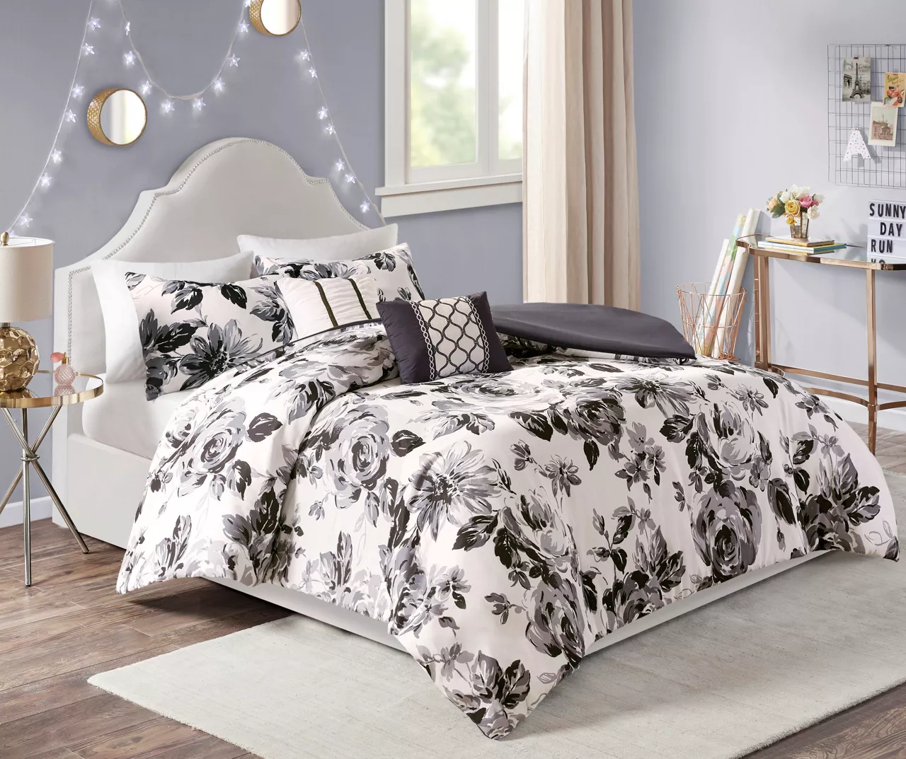 Hannah White & Black Floral Duvet Cover Set - Image 2