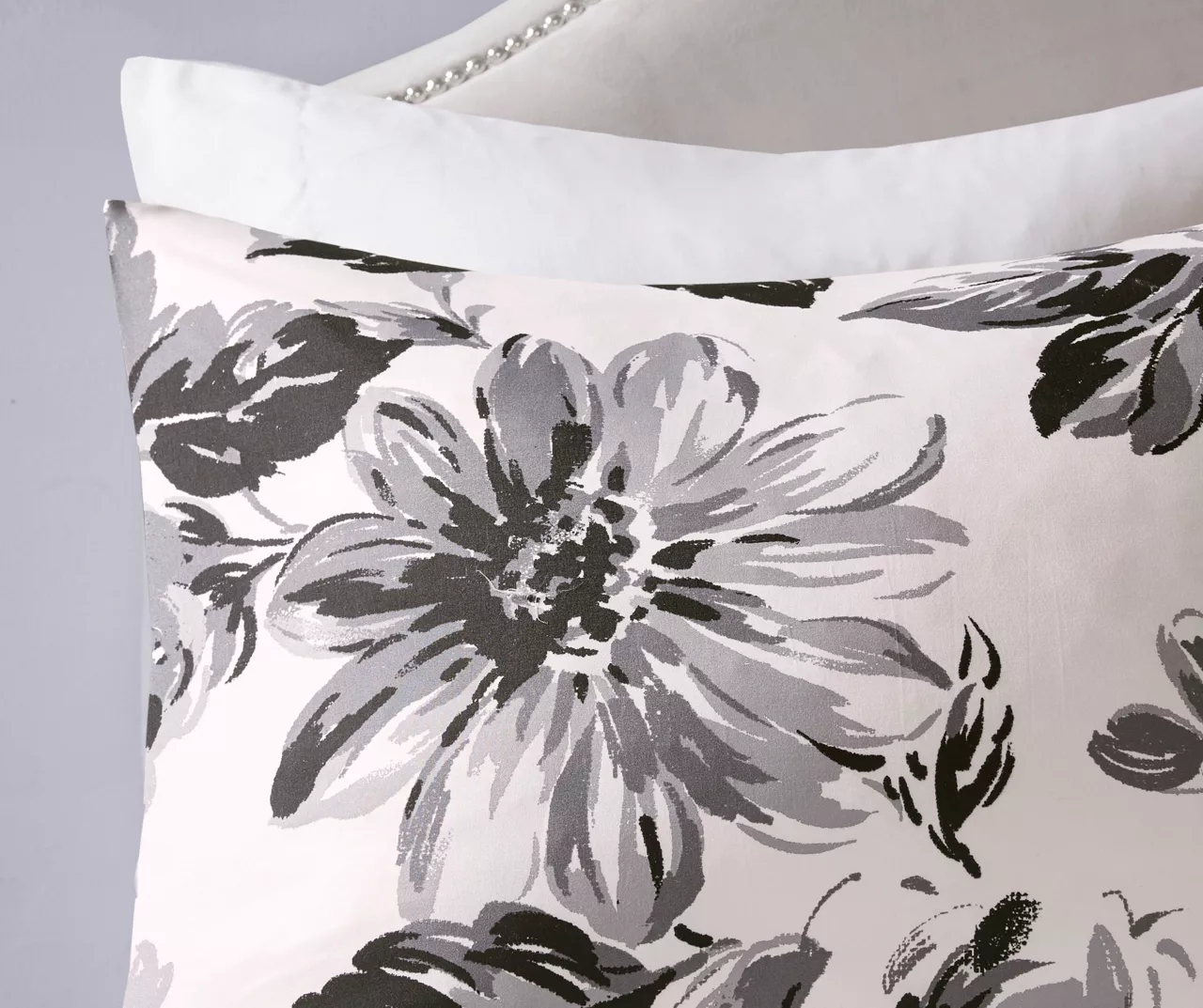 Hannah White & Black Floral Duvet Cover Set - Image 6