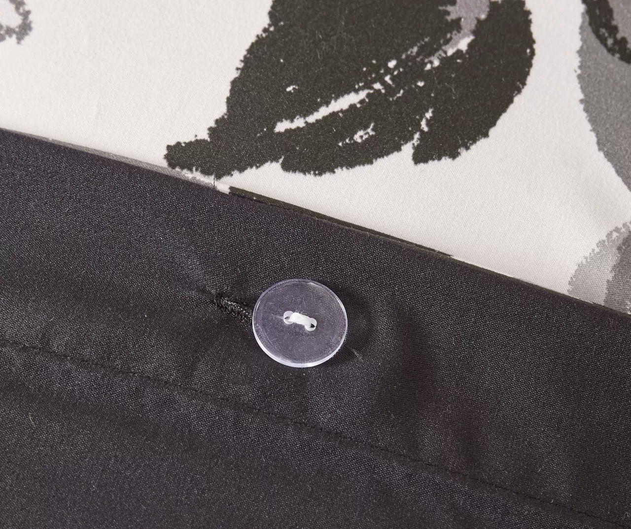 Hannah White & Black Floral Duvet Cover Set - Image 9