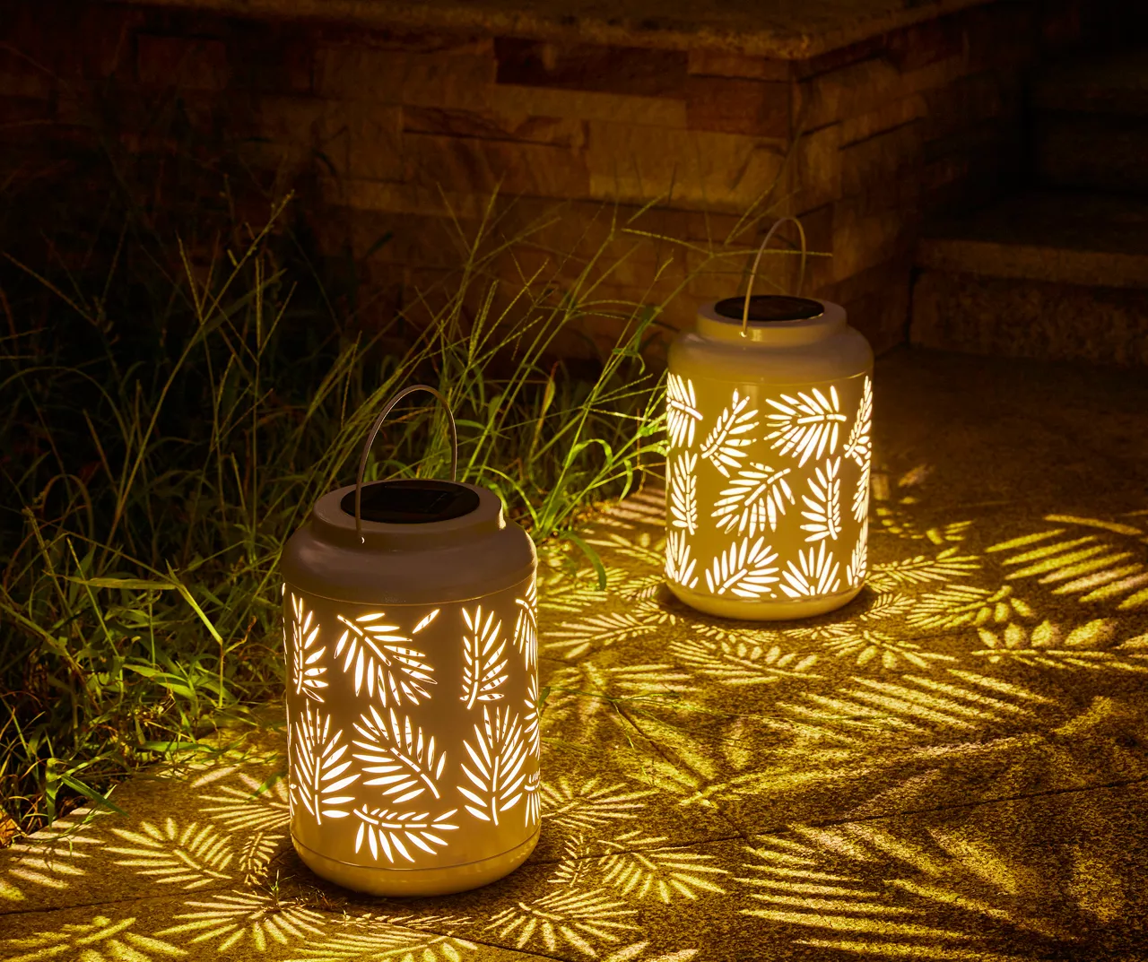 White Leaf Cut-Out Metal LED Solar Lantern - Image 3