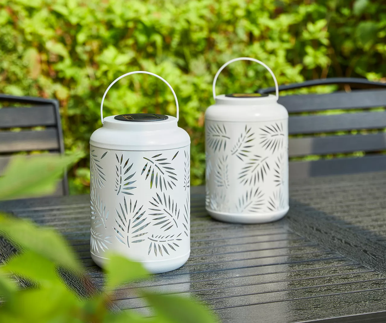 White Leaf Cut-Out Metal LED Solar Lantern - Image 4