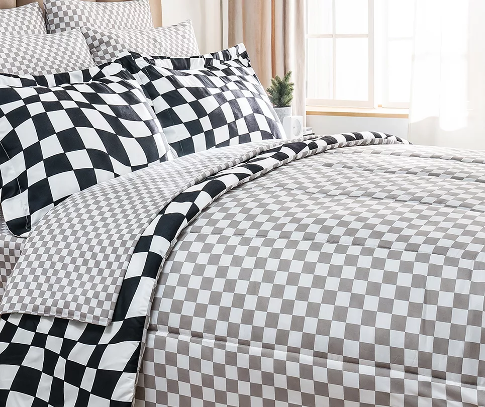 Euphoric Expression Black Wavy Checkerboard Reversible Twin 6-Piece Bed-in-a-Bag Set - Image 2