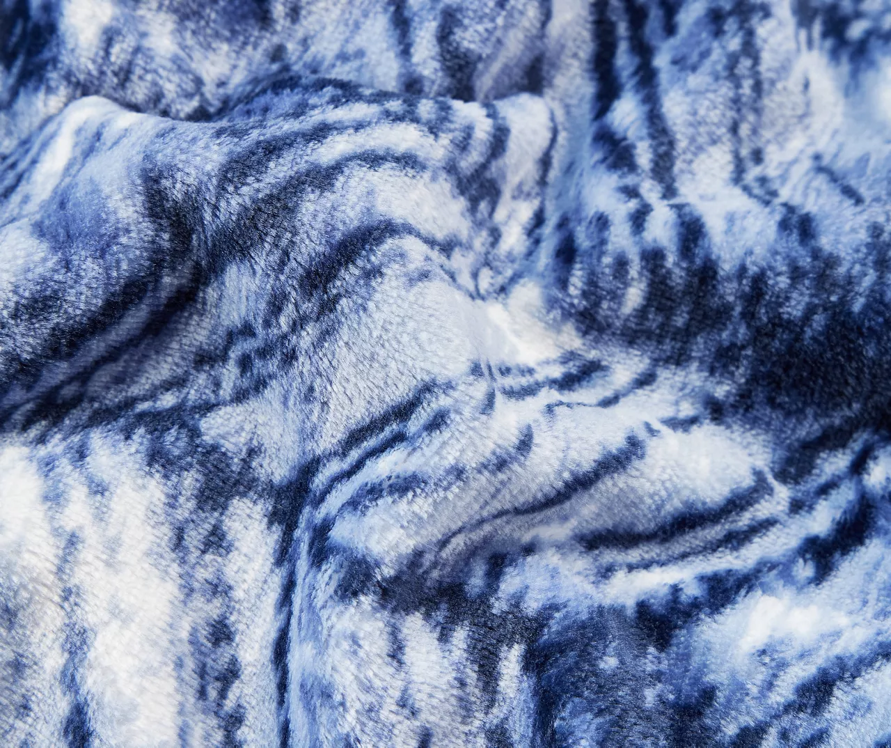 Blue & White Herringbone Queen/King Plush Velvet Blanket - Image 3