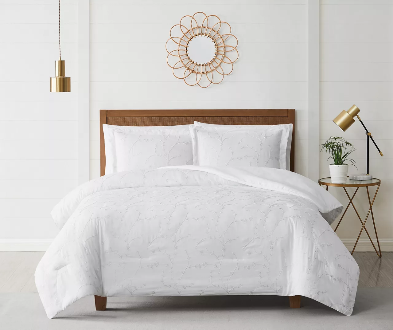 Emilia White Embroidered Botanical Queen 3-Piece Comforter Set